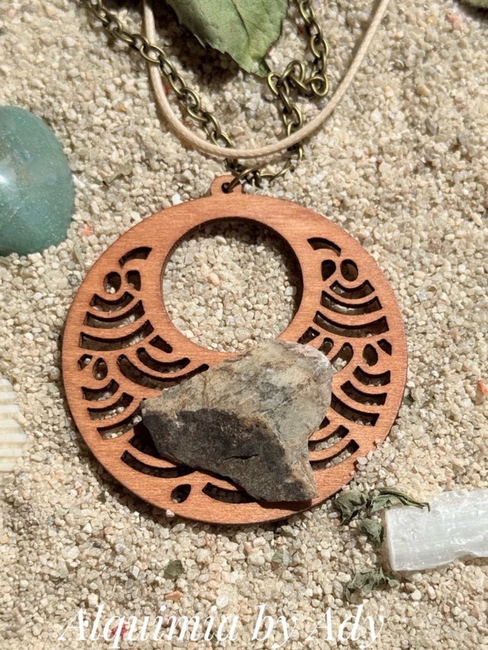 BRUTALIST JASPER Wooden Circle Necklace with Beige-Brown Stone Accent